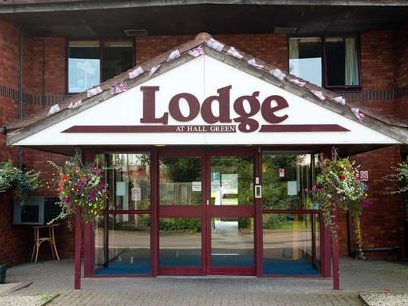 The Lodge Hotel Birmingham Exterior photo